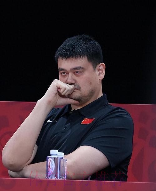 十年前姚明2000万收购上海队，17年出售赚了多少？