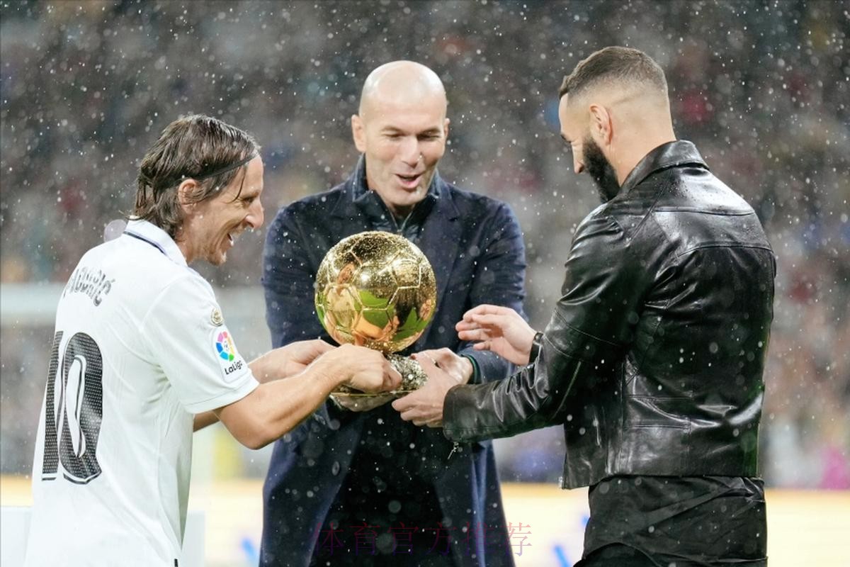 齐达内与约维奇交谈过 希望球员租借获出场时间